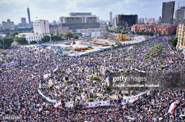 egyptian revolution - tahrir square - 8 april 2011 - cairo city stock pictures, royalty-free photos & images