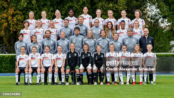 Katharina Schaefer, Anja Zollner, Marie Voth, Mailin Tenhagen, Toyosi Doherty, Hannah Lengkey, Emilia Grund, Mia Mohr, Lisa Beyer, Lina Szaraz Head...