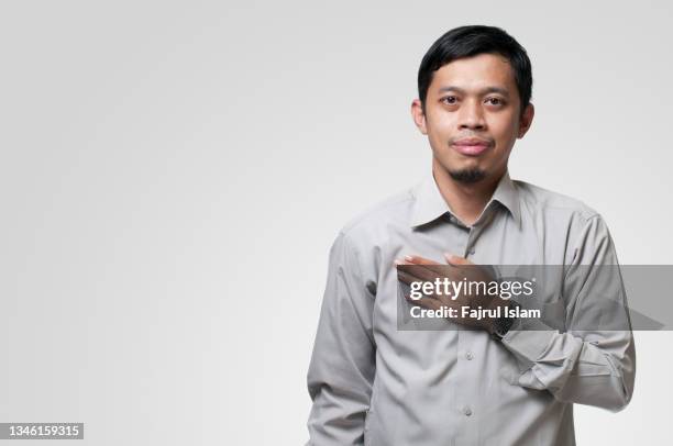Bali Sign Language 407 Indonesian Sign Language Stock Photos, High-Res Pictures, and ...