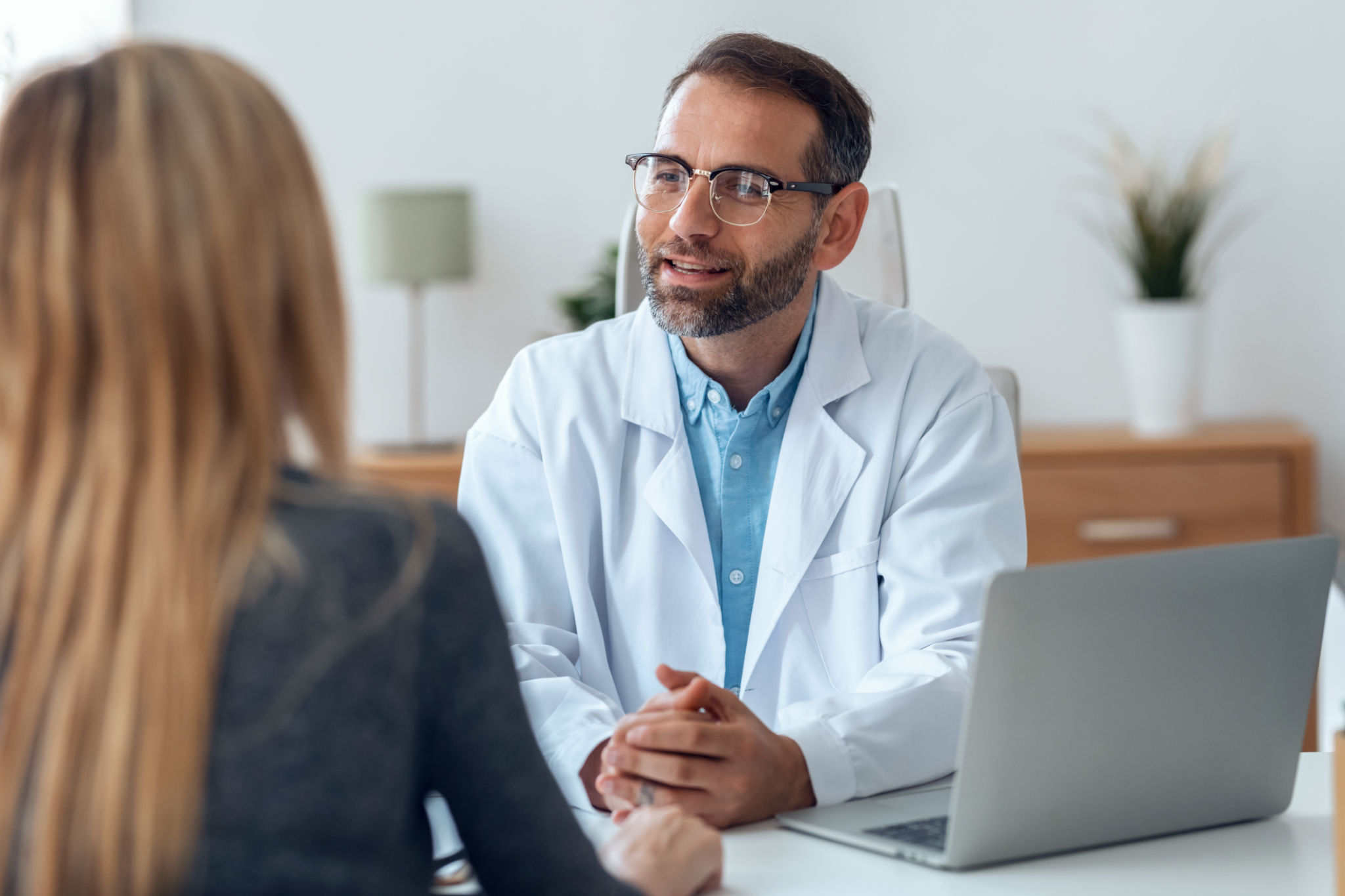patient doctor consultation