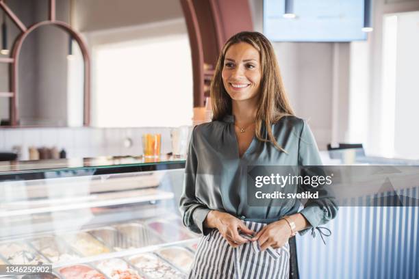 small business owner - ice cream parlour stock pictures, royalty-free photos & images