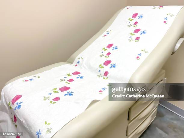 empty patient examination chair in doctor medical office - nurse abortion stock pictures, royalty-free photos & images