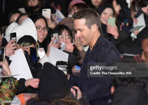 Actor Ryan Reynolds attends the world premiere of Netflix film '6 Underground' at Four Seasons Hotel on December 02, 2019 in Seoul, South Korea.