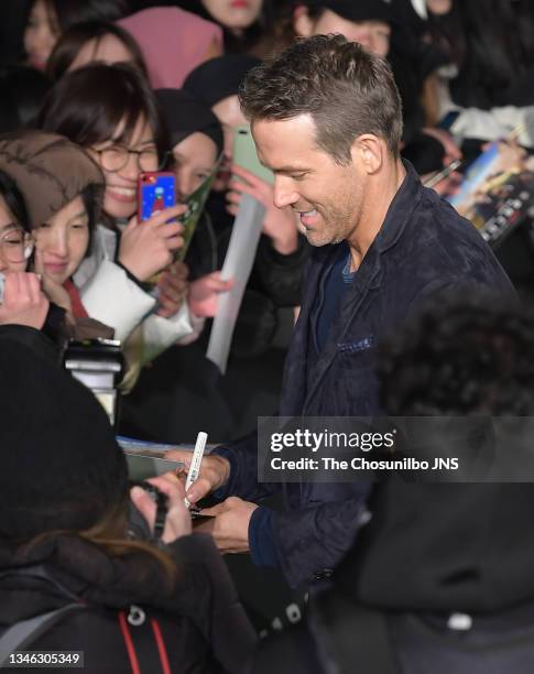 Actor Ryan Reynolds attends the world premiere of Netflix film '6 Underground' at Four Seasons Hotel on December 02, 2019 in Seoul, South Korea.