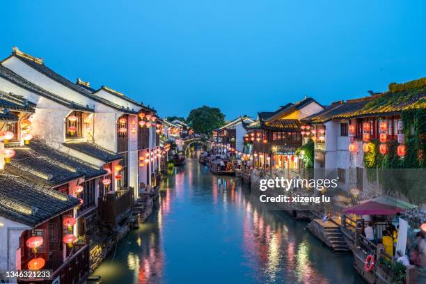 beautiful night view of shantang river and shantang street in suzhou - suzhou china fotografías e imágenes de stock
