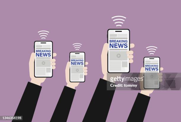 hand holding breaking news on a mobile phone - tv reporter 幅插畫檔、美工圖案、卡通及圖標