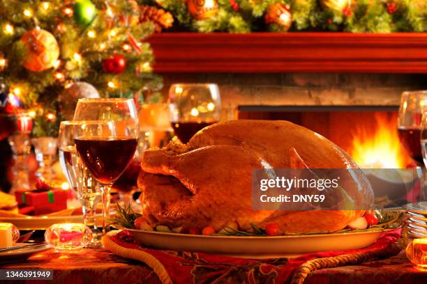 holiday turkey dinner - peru assado imagens e fotografias de stock