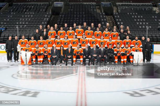 Flyers Roster Philadelphia Flyers Team Photo Photos and Premium High Res Pictures ...