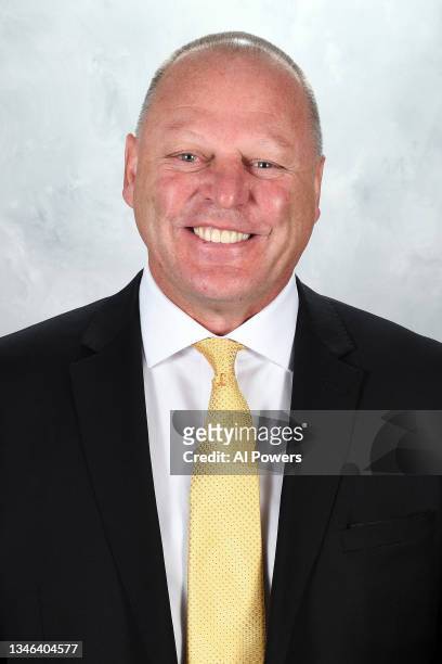 Gerard Gallant Head Coach of the New York Rangers poses for his official headshot of the 2021-2022 season on September 13, 2018 at City National...