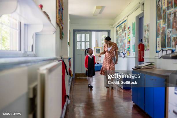 talking with my teacher - schoolbegeleider stockfoto's en -beelden