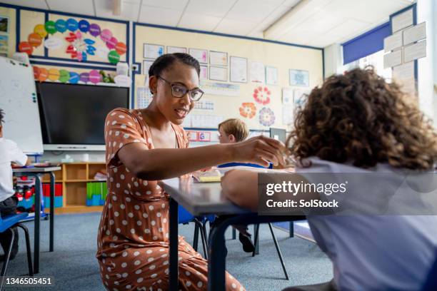 supporting a student - elementary age 個照片及圖片檔