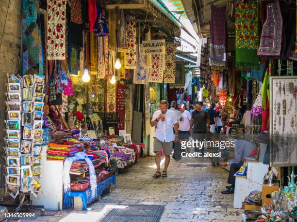 jerusalem old city market bazaar - jerusalem stock pictures, royalty-free photos & images