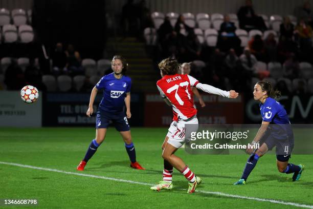 Tobin Heath of Arsenal Women FC scores his team's second goal during the UEFA Women's Champions League group C match between Arsenal WFC and 1899...