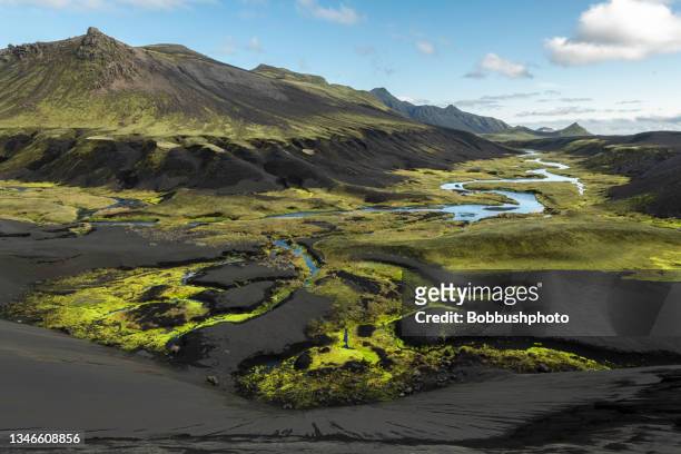 green highlands valley, iceland - iceland lava stock pictures, royalty-free photos & images