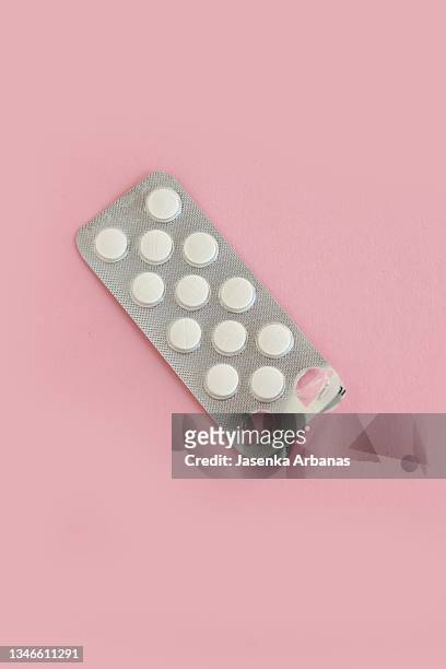 pills blister pack - blister pack stock pictures, royalty-free photos & images