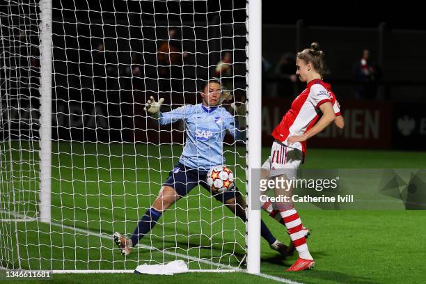 Vivianne Miedema of Arsenal Women FC scores his team's third goal during the UEFA Women's Champions League group C match between Arsenal WFC and 1899...