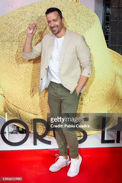 Pablo Puyol attends the premiere of 'A Chorus Line' at Calderon Theatre on October 14, 2021 in Madrid, Spain.