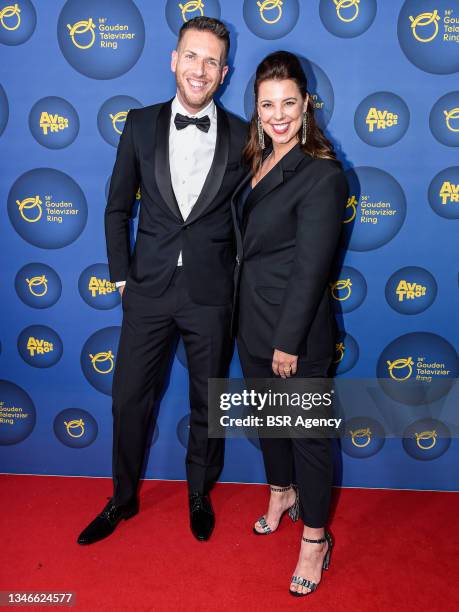 Rob Hadders en Rozemarijn Moggre seen during the 2021 Gouden Televizier Ring-Gala in Koninklijk Theater Carré on October 14, 2021 in Amsterdam,...