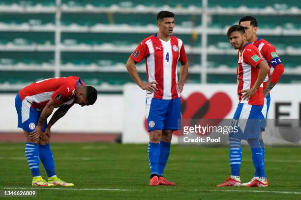 Players of Paraguay react after a match between Bolivia and Paraguay as part of South American Qualifiers for Qatar 2022 at Estadio Hernando Siles on...
