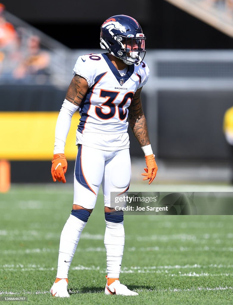 Denver Broncos v Pittsburgh Steelers