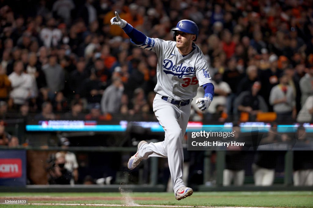 Division Series - Los Angeles Dodgers v San Francisco Giants - Game Five