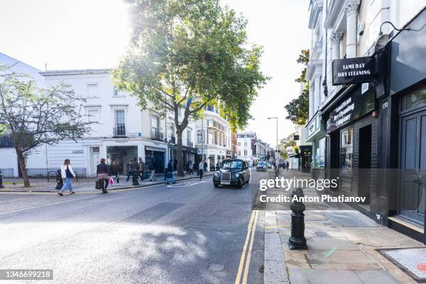 property situated at 25 wellington square in chelsea, london is recognised as the home of the 007 secret agent in ian fleming's books. - phatianov imagens e fotografias de stock