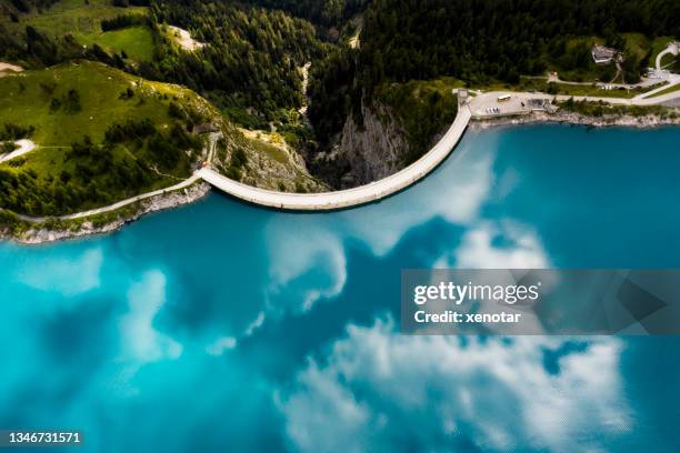 tseuzier dam - hydroelectric dam stockfoto's en -beelden