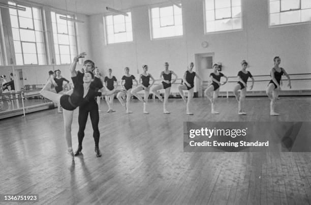 Soviet-born ballet dancer Rudolf Nureyev and English ballerina Dame Margot Fonteyn rehearsing Nureyev's new version of the ballet 'Paquita'. London,...