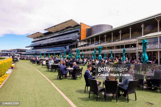 Sydney Races 42,447 Randwick Racecourse Photos & High Res Pictures - Getty Images