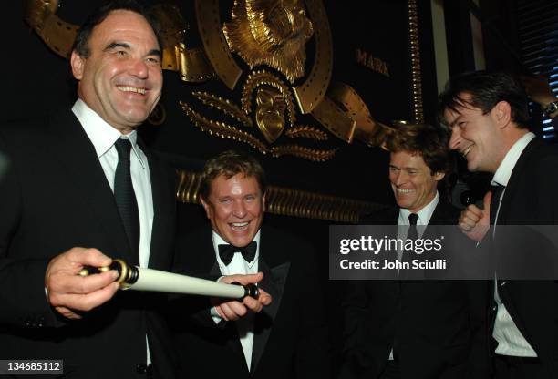 Oliver Stone, Tom Berenger, Willem Dafoe and Charlie Sheen