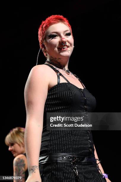 Thea Rollo 61 Thea Kelly Stock Photos, High-Res Pictures, and Images - Getty Images