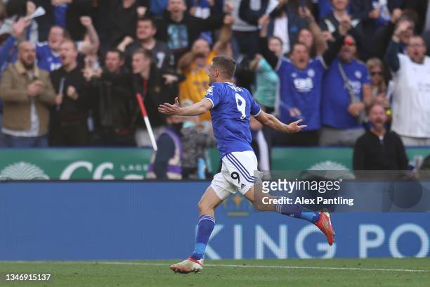 Jamie Vardy of Leicester City celebrates after scoring their side's third goal during the Premier League match between Leicester City and Manchester...