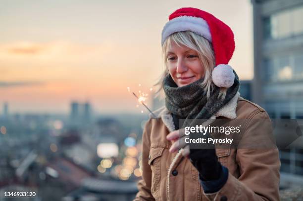 weihnachtsferien - fingerless glove stock-fotos und bilder