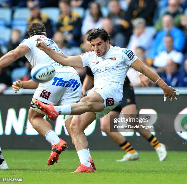 Sam Hidalgo-Clyne of Exeter Chiefs kicks the ball upfield during the Gallagher Premiership Rugby match between Wasps and Exeter Chiefs at The...