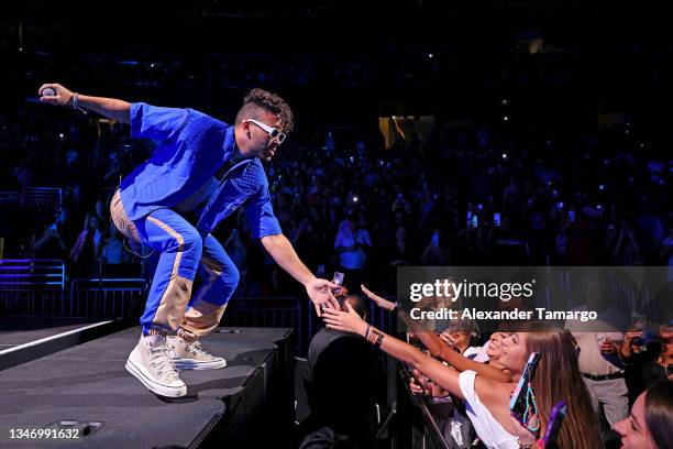 Prince Royce performs onstage at the 2021 iHeartRadio Fiesta Latina at the Amway Center on October 16, 2021 in Orlando, Florida.
