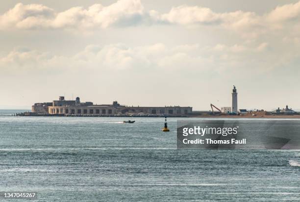 repairs to hurst castle in hampshire - hearst castle stock pictures, royalty-free photos & images