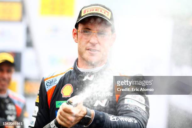 Thierry Neuville of Belgium of Hyundai Shell Mobis WRT Hyundai i20 Coupe WRC celebrates the victory on October 17, 2021 in Salou, Spain.