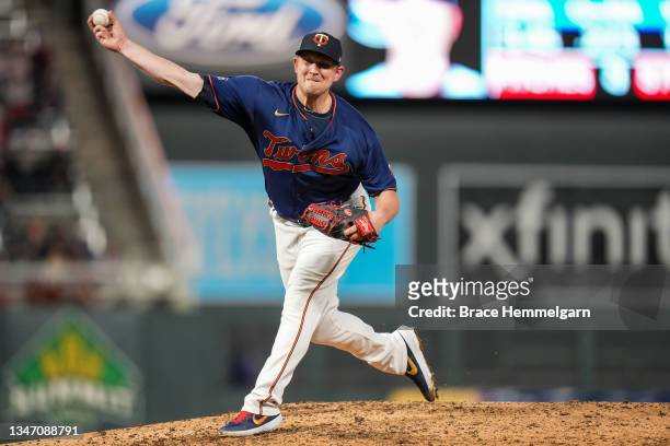 Tyler Duffey of the Minnesota Twins pitches against the Toronto Blue Jays on September 24, 2021 at Target Field in Minneapolis, Minnesota.