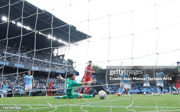 Rafa Mir of Sevilla FC scoring goal during the LaLiga Santander match between RC Celta de Vigo and Sevilla FC at Abanca-Balaídos on October 17, 2021...