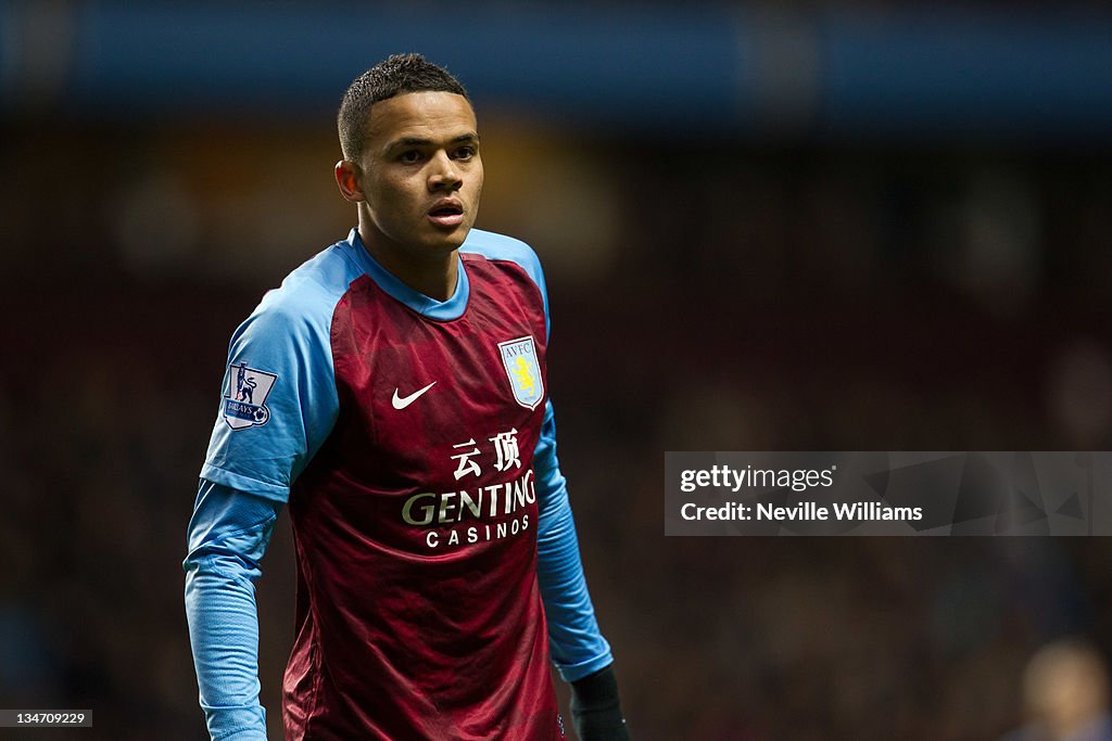 Aston Villa v Manchester United - Premier League