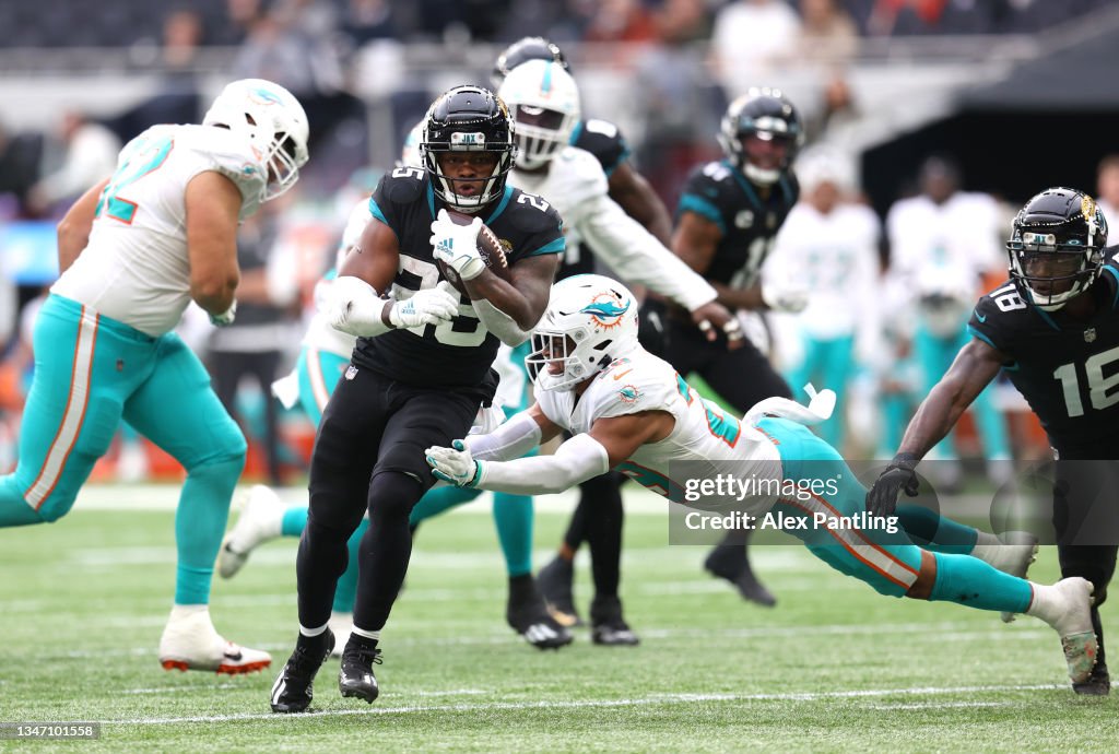 Miami Dolphins v Jacksonville Jaguars