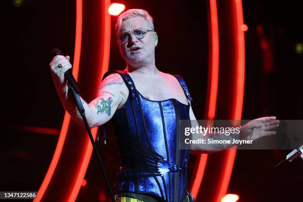 Singer Andy Bell of Erasure performs live on stage at The O2 Arena on October 17, 2021 in London, England.