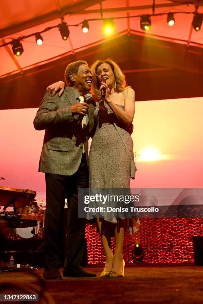 Billy Davis Jr. And Marilyn McCoo perform onstage during the 25th annual Keep Memory Alive 'Power of Love Gala' benefit for the Cleveland Clinic Lou...