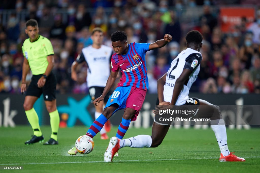 FC Barcelona v Valencia CF - LaLiga Santander