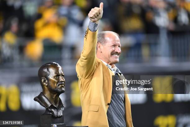 Bill Cowher during a hall of fame half time ceremony during the Pittsburgh Steelers and the Seattle Seahawks game at Heinz Field on October 17, 2021...