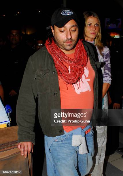 Vikram Chatwal and Angela Lindvall arrive at Mumbai International airport on March 18, 2012 in Mumbai, India