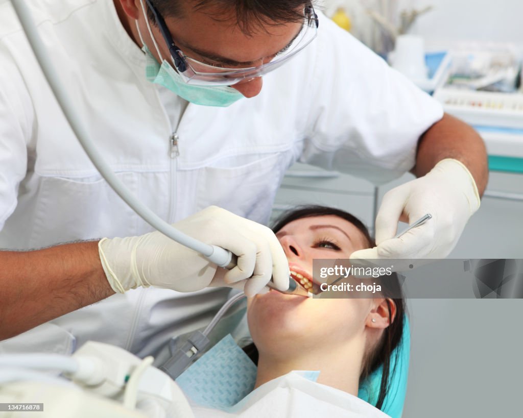 Young girl at the dentist