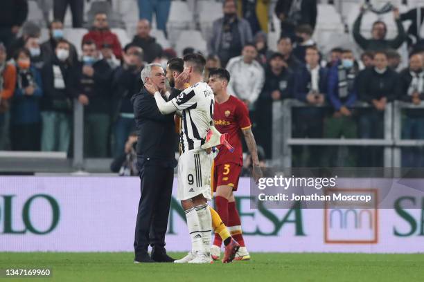 Jose Mourinho Head coach of AS Roma compliments Alvaro Morata of Juventus following the final whistle of the Serie A match between Juventus and AS...