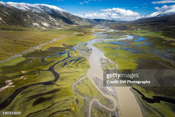 beautiful drone landscape view on g318 national road in china - autonoma regionen tibet bildbanksfoton och bilder