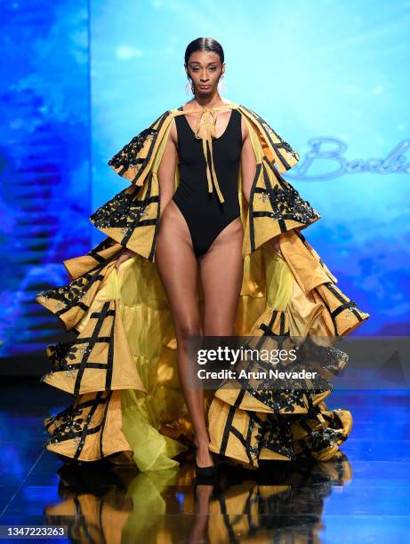 Model walks the runway during Kenneth Barlis At Los Angeles Fashion Week Powered By Art Hearts Fashion on October 17, 2021 in Los Angeles, California.